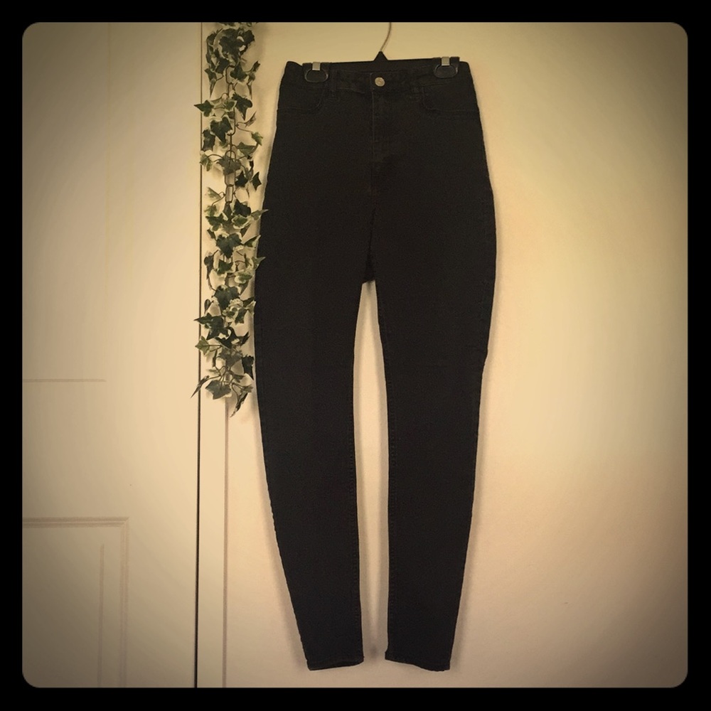High waisted black skinny jeans